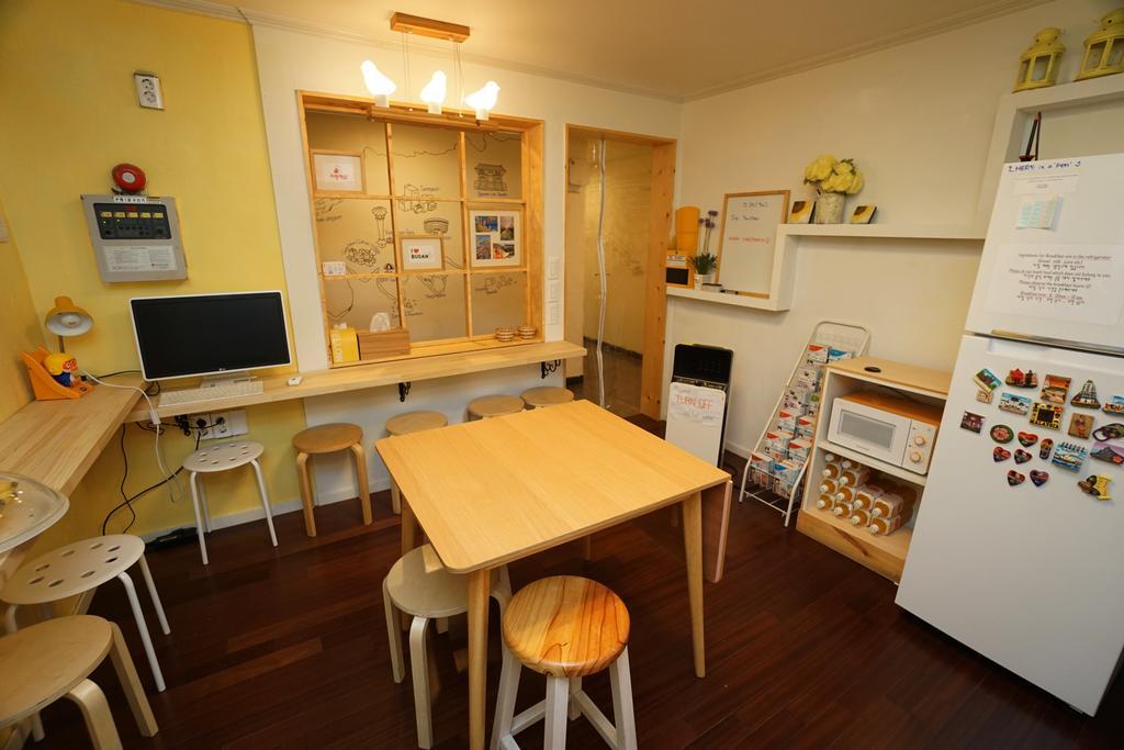710 Guesthouse Yellow Busan Exterior foto